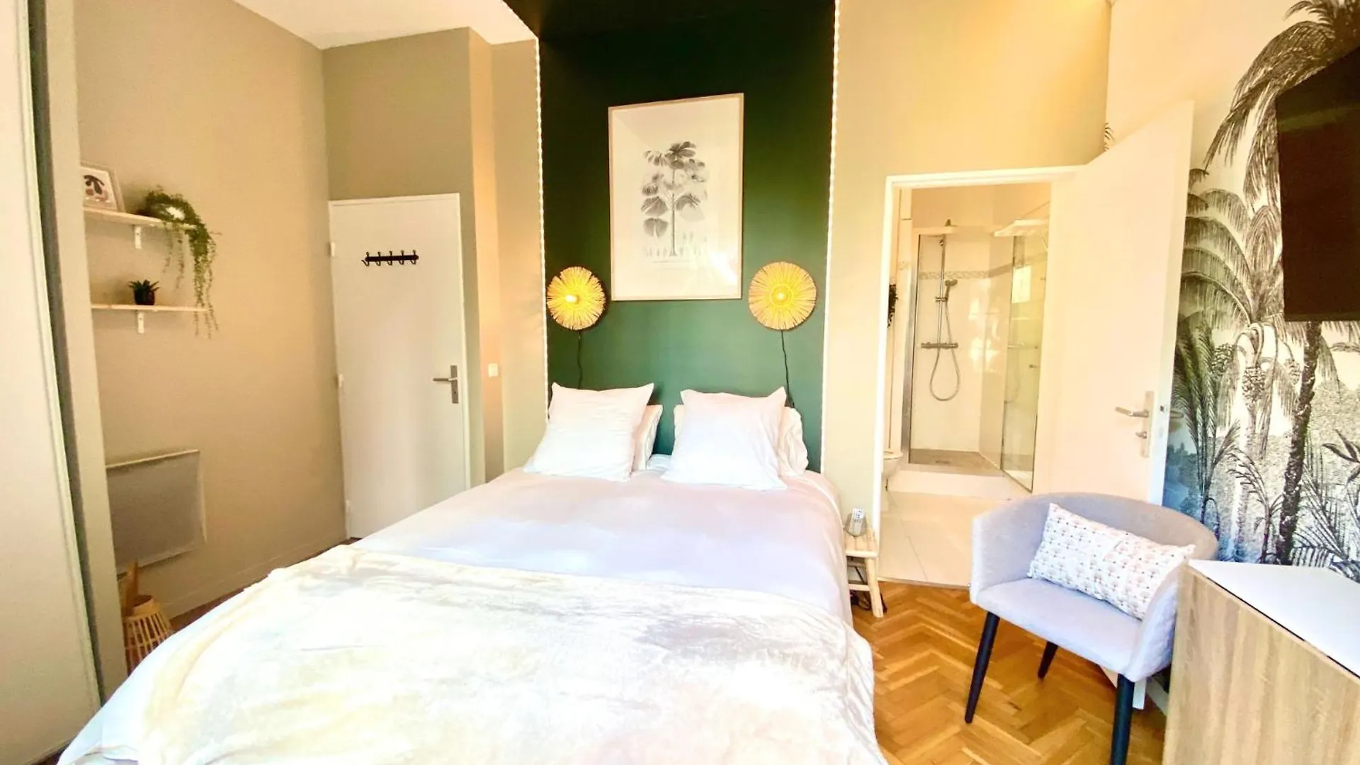 Chambre Cosy Chez L Habitant Avec Salle De Bain Et Jardin Prive Paris